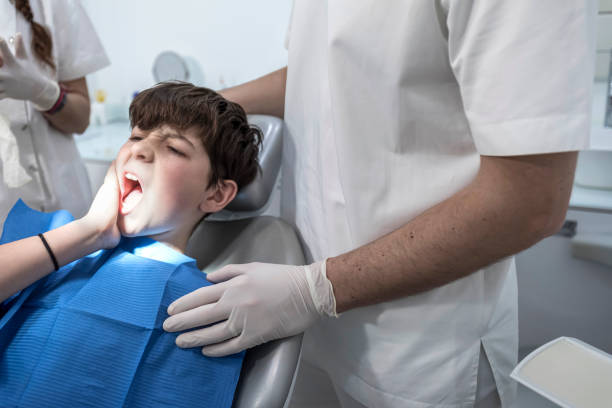 Best Weekend Emergency Dentist in Lipatria, CA